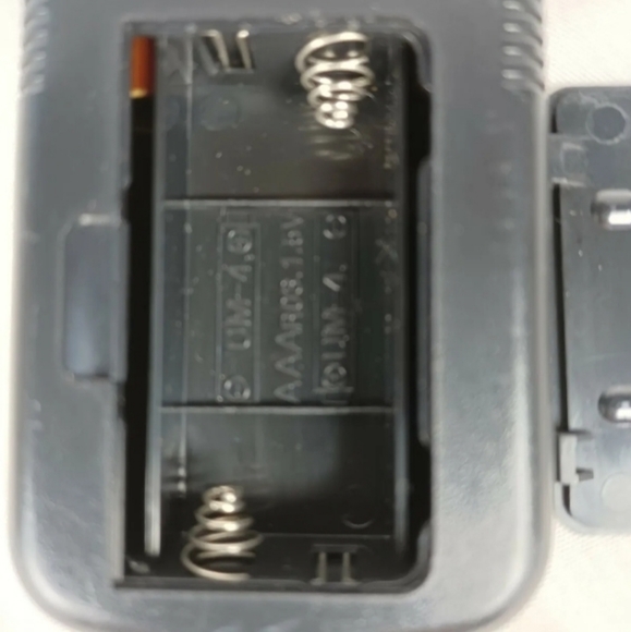 Focus Enhancements Remote Control - Picture 3 of 3